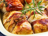 Рецепта Ароматни пилешки гърди в прошуто с моцарела на фурна